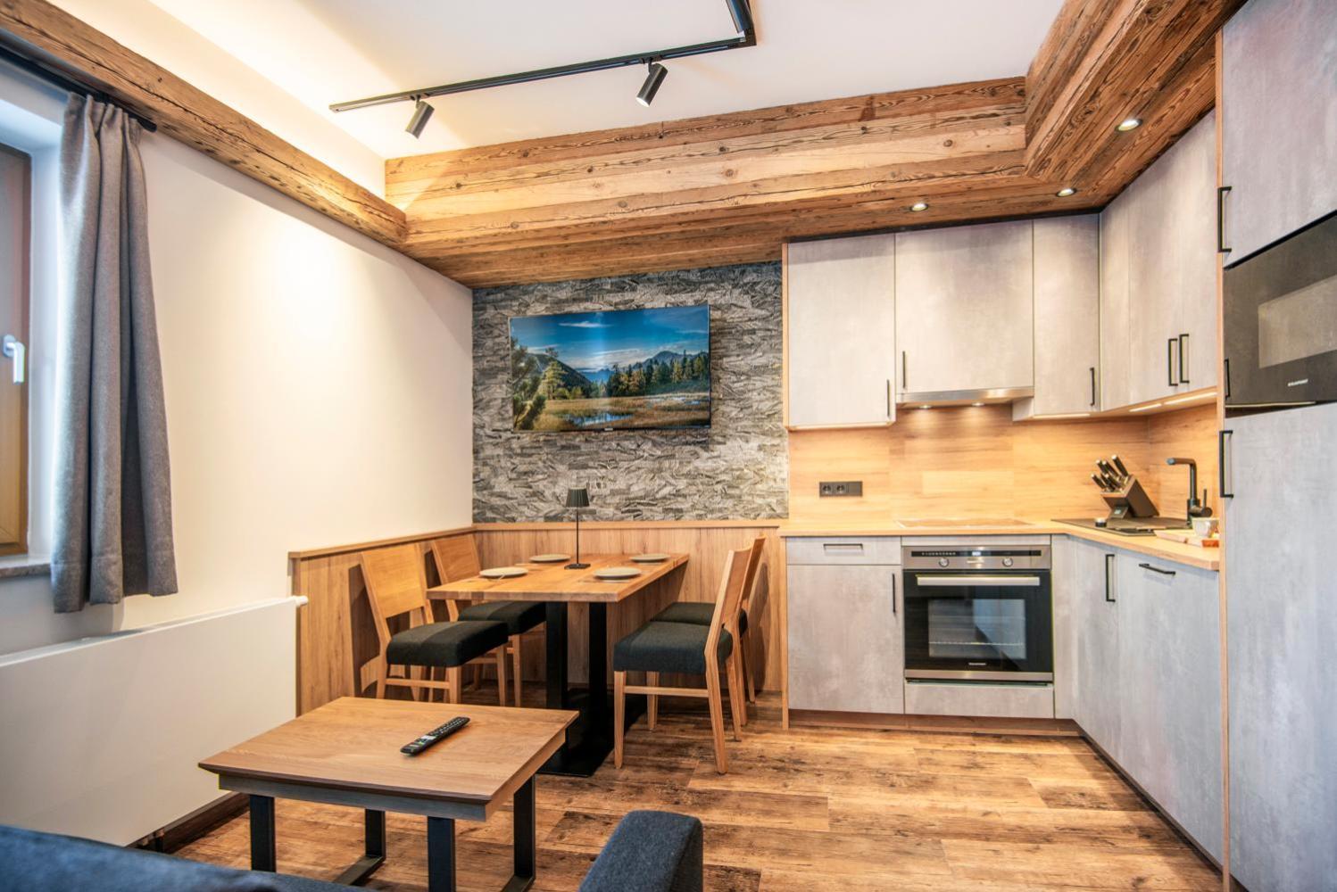 Alpinspa Zur Post Apartment - Bergbahn Von 16 Mai Bis November 2025 Inklusive Бад Гащайн Екстериор снимка