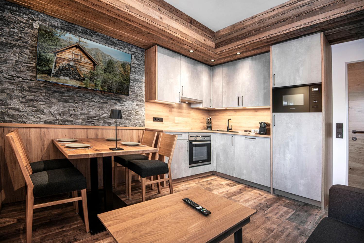 Alpinspa Zur Post Apartment - Bergbahn Von 16 Mai Bis November 2025 Inklusive Бад Гащайн Екстериор снимка